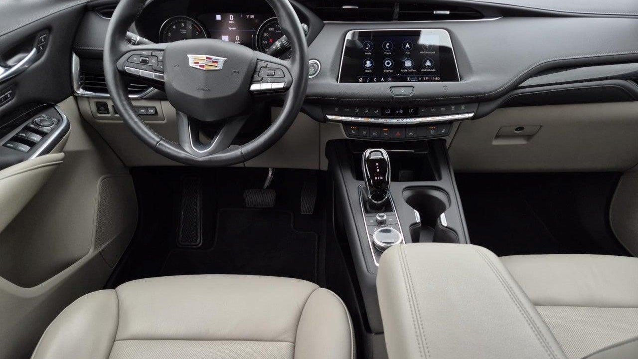 2021 Cadillac XT4 Premium Luxury