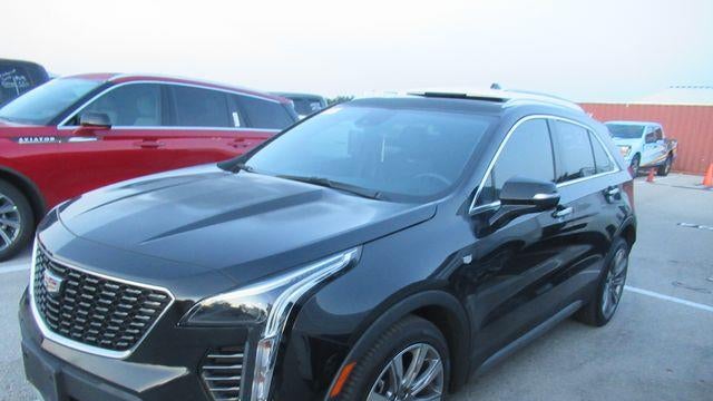 2022 Cadillac XT4 Premium Luxury