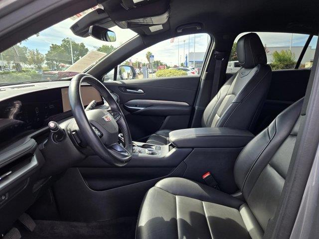 2025 Cadillac XT4 - $31,990