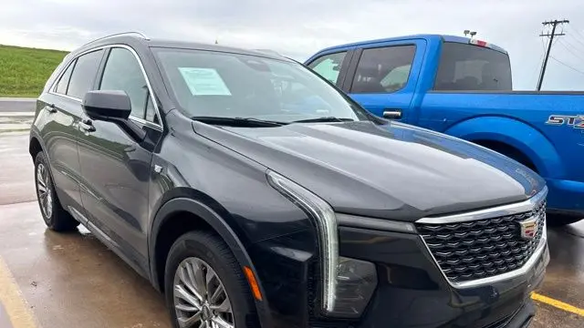 2025 Cadillac XT4 Premium Luxury