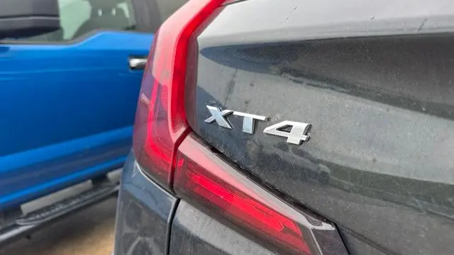 2025 Cadillac XT4 Premium Luxury