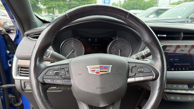 2021 Cadillac XT4 Premium Luxury