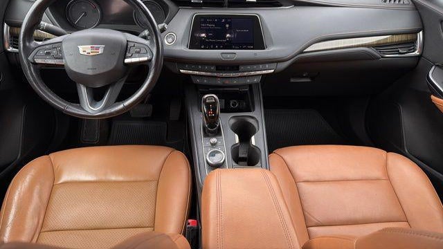 2021 Cadillac XT4 Premium Luxury