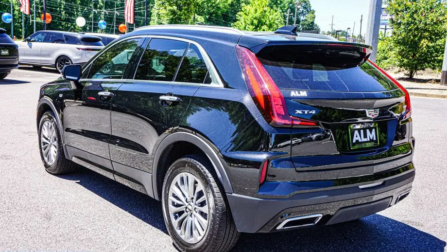 2025 Cadillac XT4 Premium Luxury