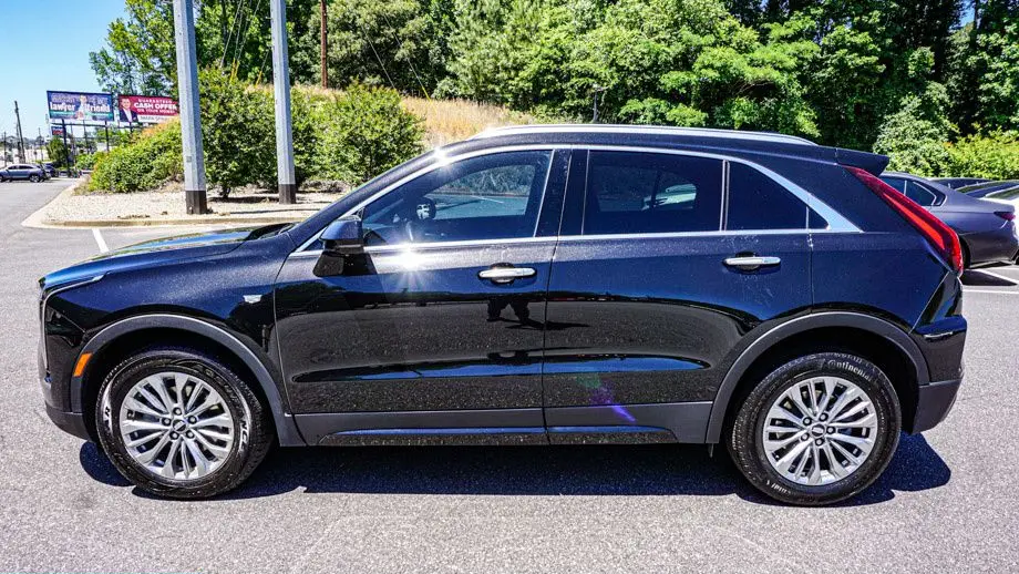 2025 Cadillac XT4 Premium Luxury