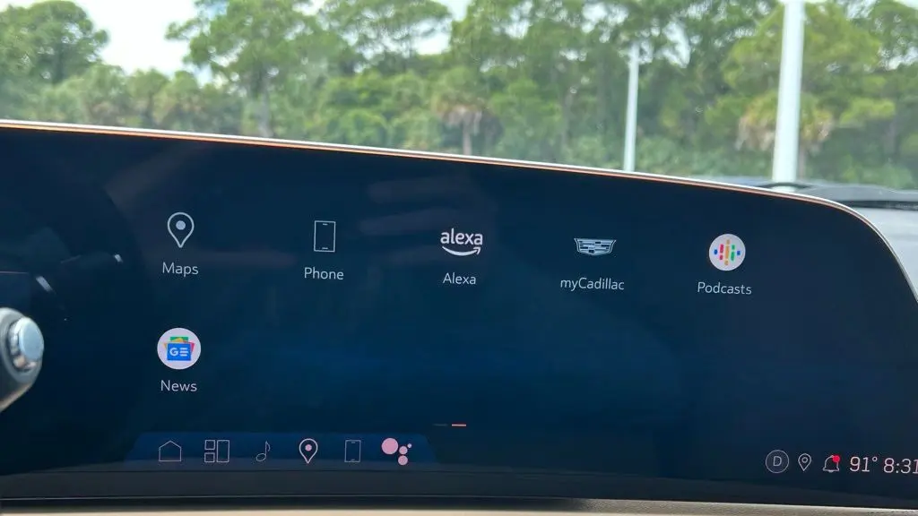2025 Cadillac XT4 Premium Luxury