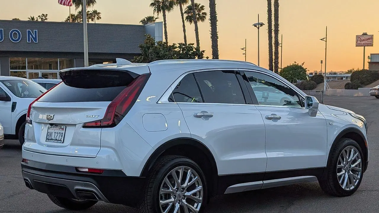 2019 Cadillac XT4 Premium Luxury