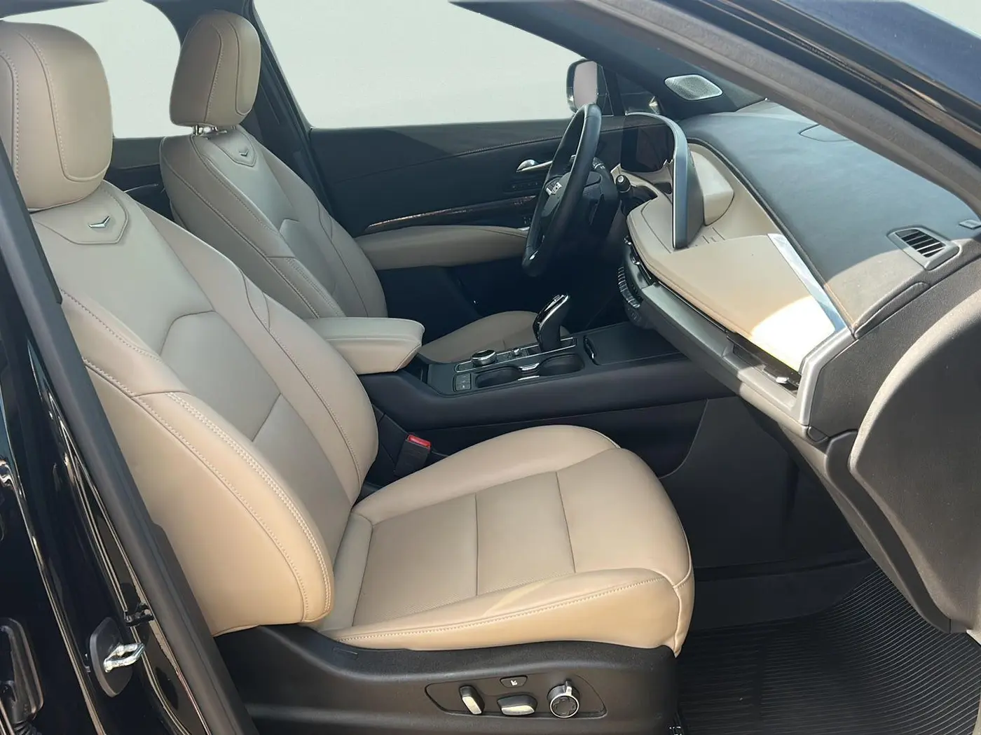 2024 Cadillac XT4 - $32,825