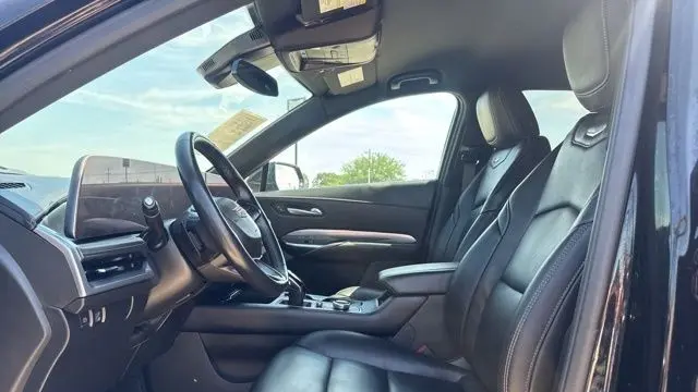 2025 Cadillac XT4 Premium Luxury