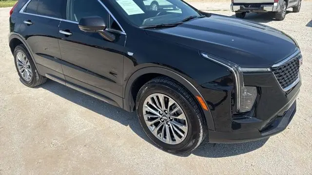 2025 Cadillac XT4 Premium Luxury