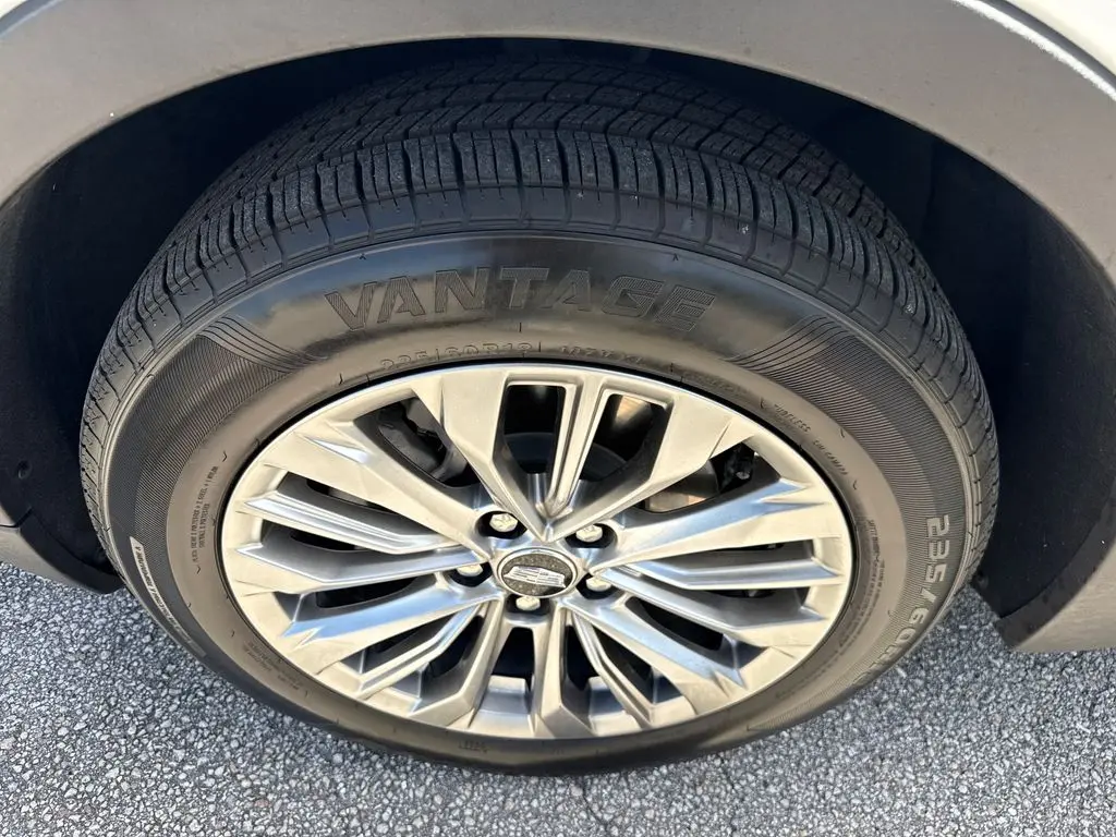 2025 Cadillac XT4 - $29,900