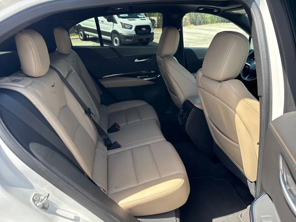 2025 Cadillac XT4 - $29,900