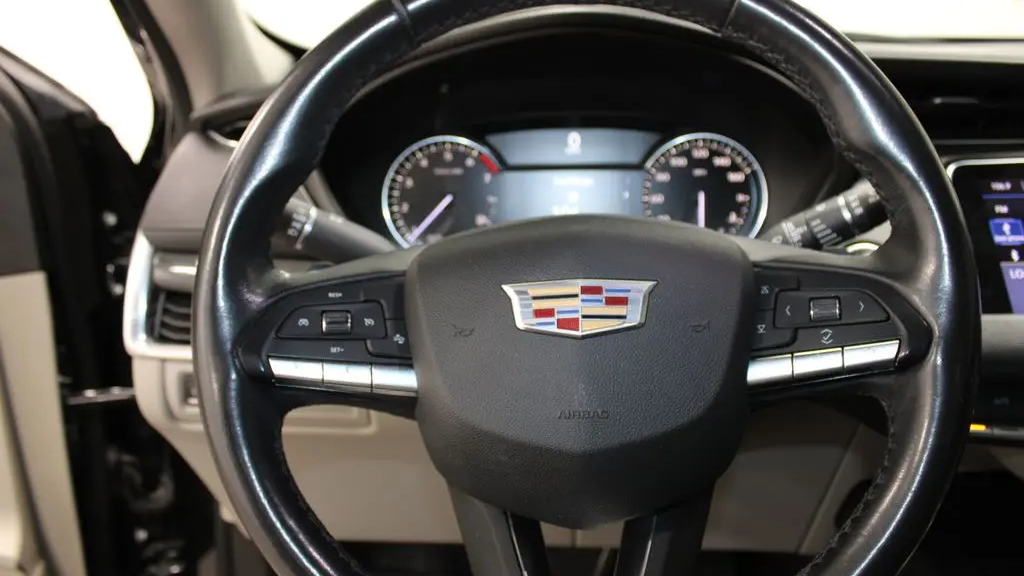 2020 Cadillac XT4 Premium Luxury