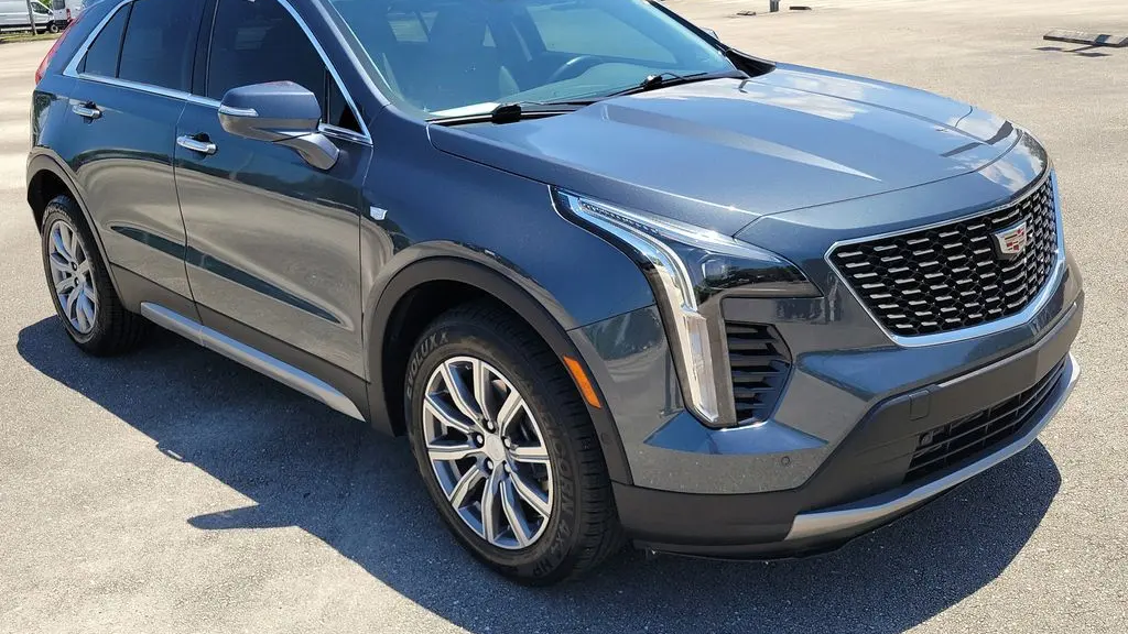 2021 Cadillac XT4 Premium Luxury