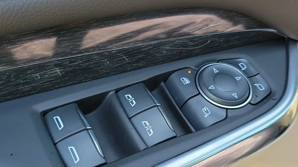 2021 Cadillac XT4 Premium Luxury