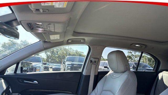 2021 Cadillac XT4 Premium Luxury