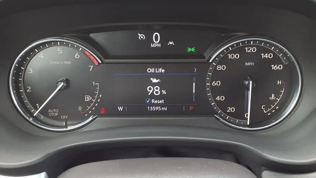 2022 Cadillac XT4 Premium Luxury