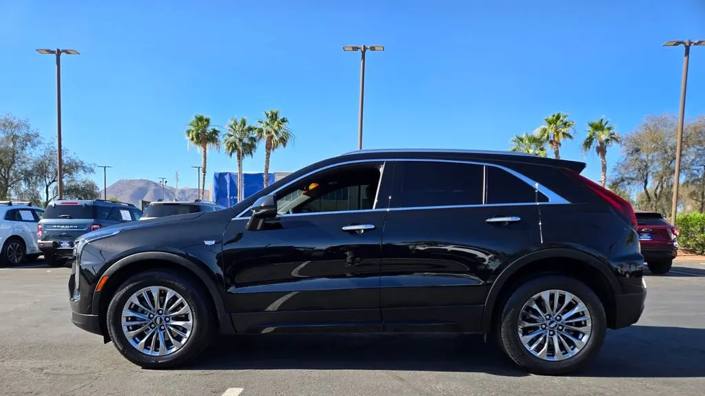 2024 Cadillac XT4 Premium Luxury