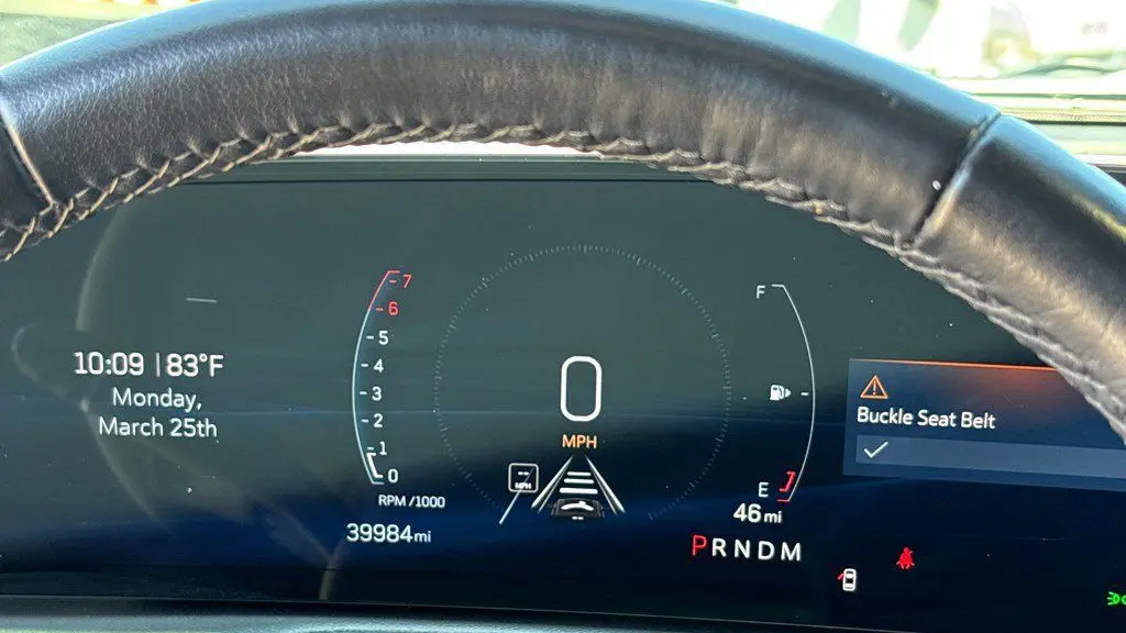 2025 Cadillac XT4 Premium Luxury