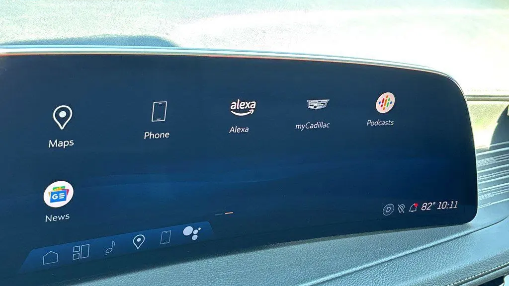 2025 Cadillac XT4 Premium Luxury