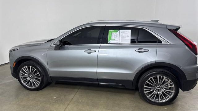 2025 Cadillac XT4 Premium Luxury