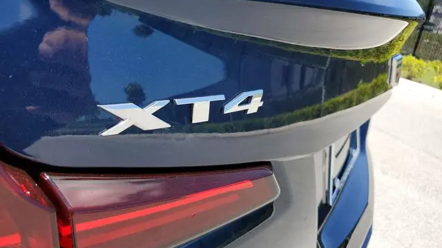 2019 Cadillac XT4 Premium Luxury