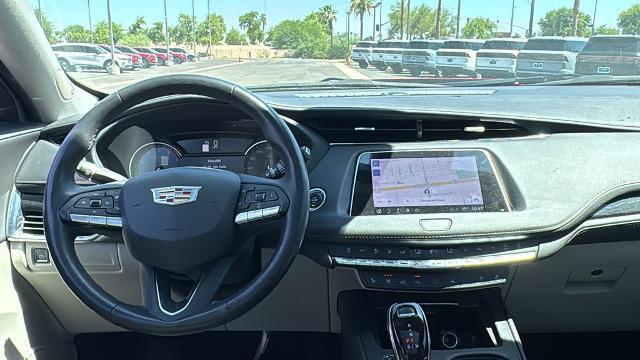2022 Cadillac XT4 Premium Luxury