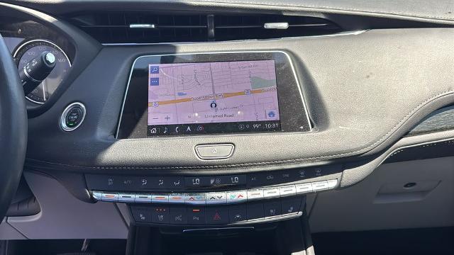 2022 Cadillac XT4 Premium Luxury