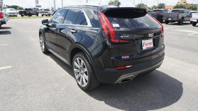 2022 Cadillac XT4 Premium Luxury