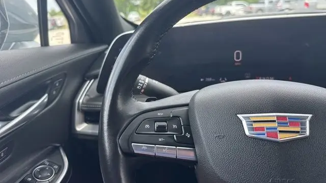 2025 Cadillac XT4 Premium Luxury