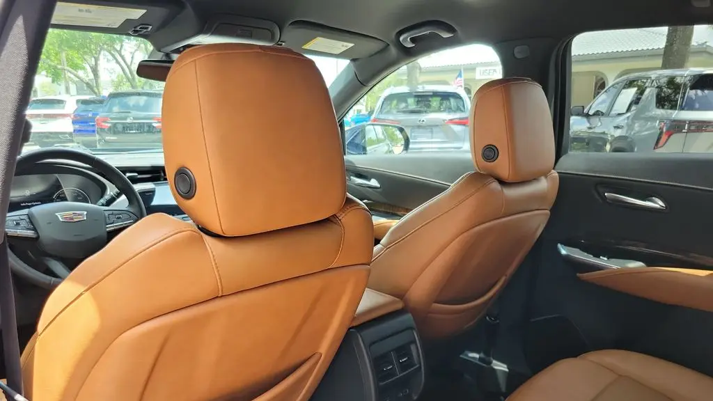 2021 Cadillac XT4 Premium Luxury