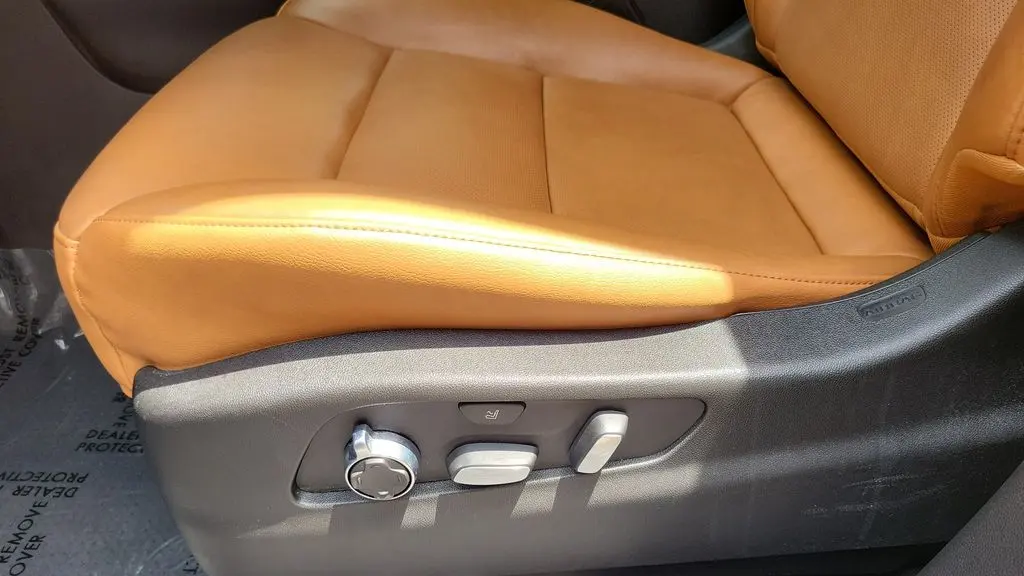 2021 Cadillac XT4 Premium Luxury