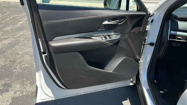 2022 Cadillac XT4 Premium Luxury
