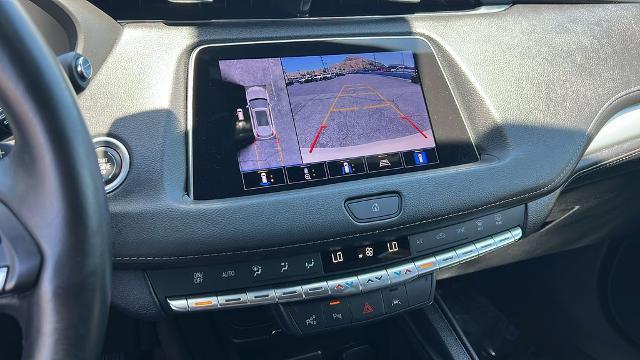 2022 Cadillac XT4 Premium Luxury