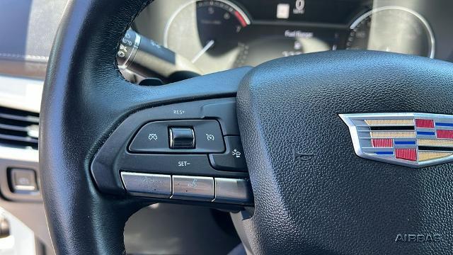 2022 Cadillac XT4 Premium Luxury