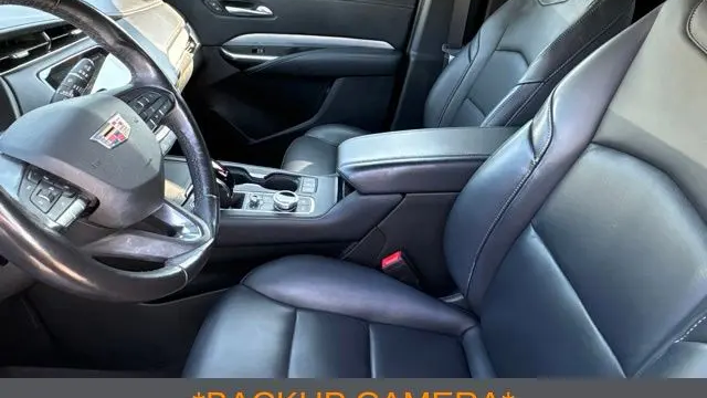 2023 Cadillac XT4 Premium Luxury