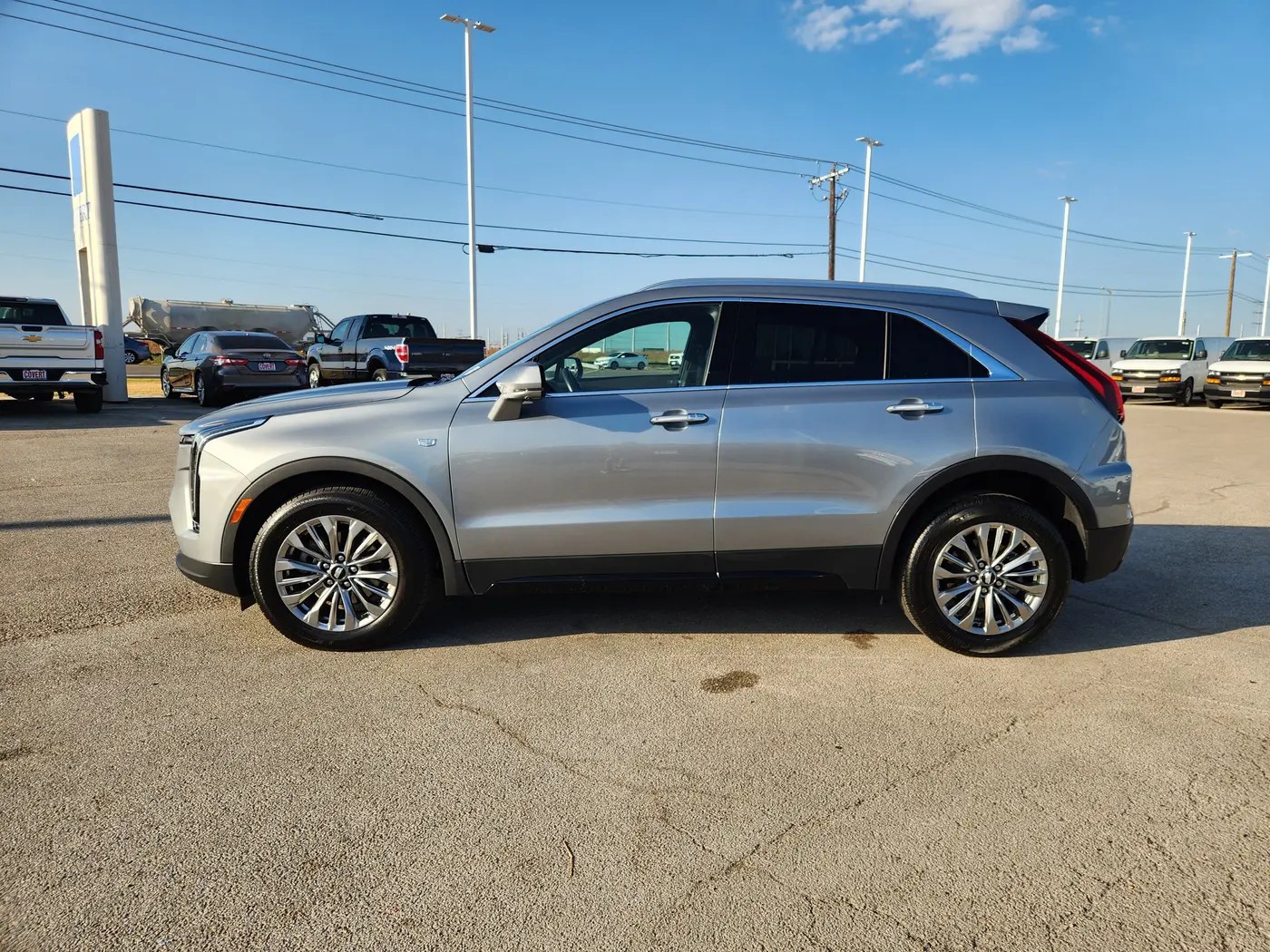 2025 Cadillac XT4 - $32,607