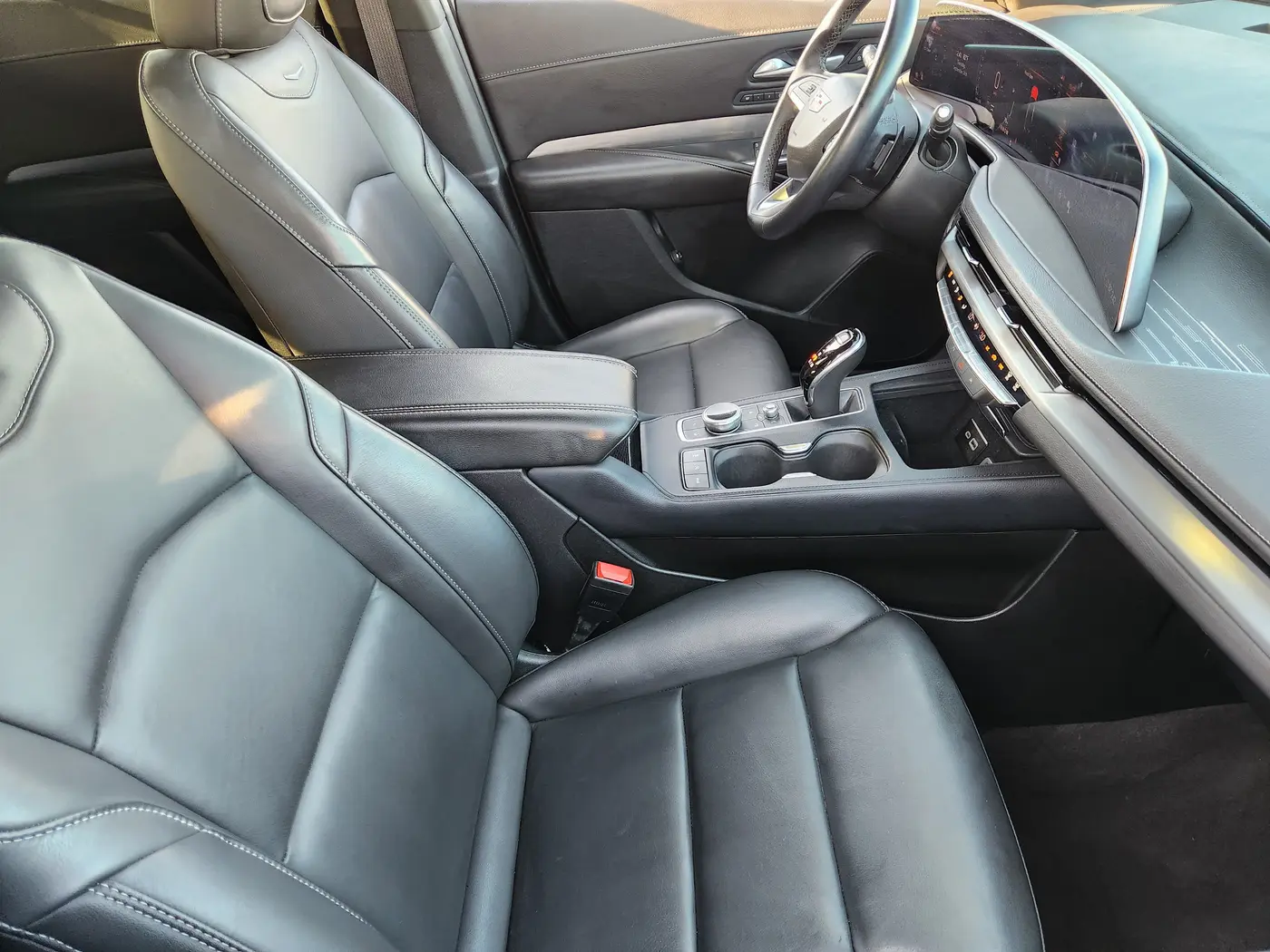 2025 Cadillac XT4 - $32,607