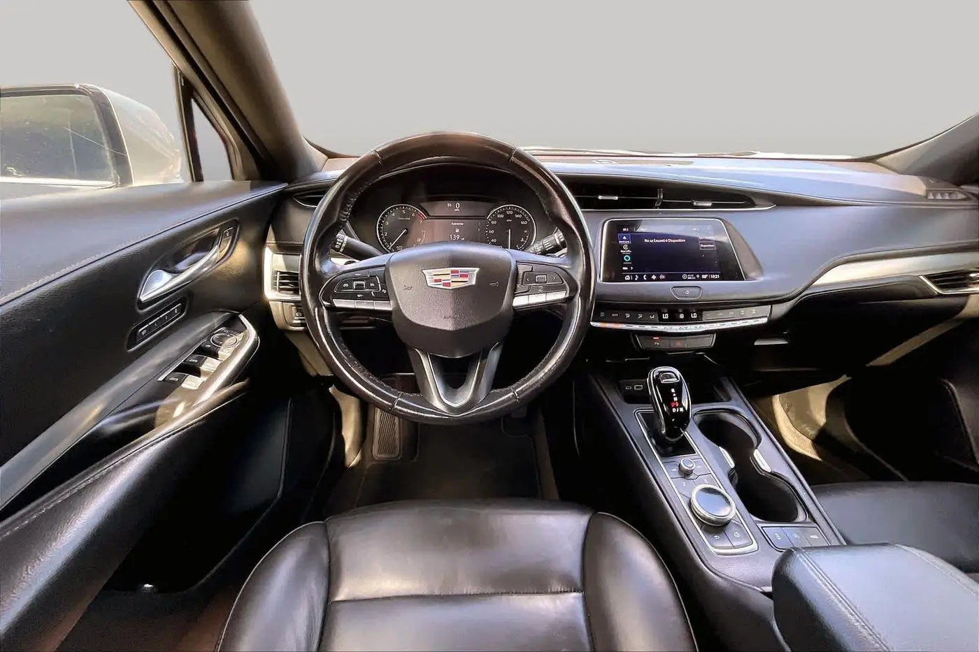 2022 Cadillac XT4 - $21,058