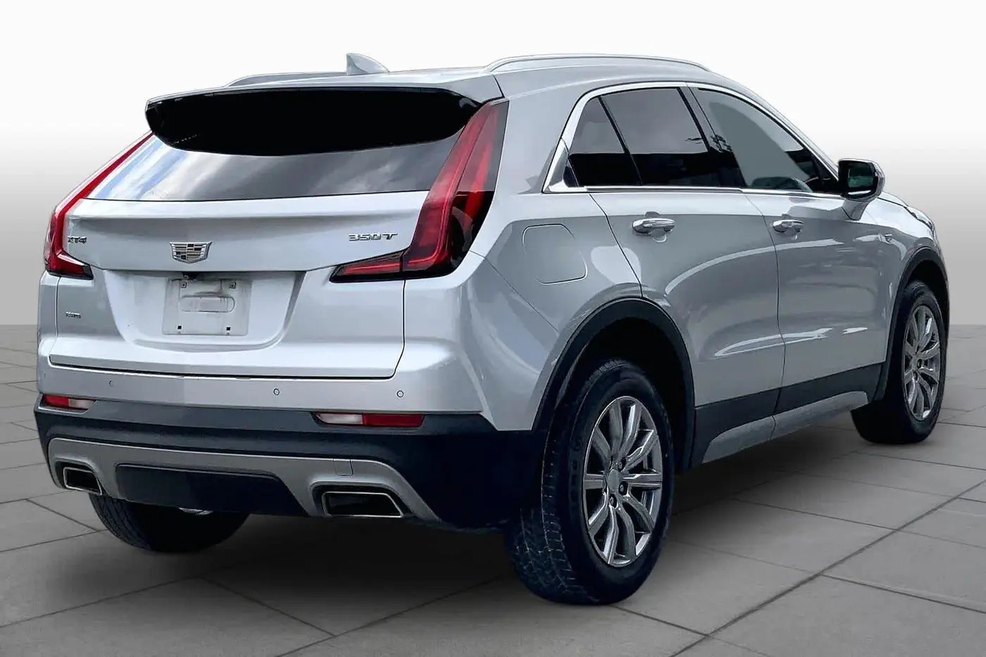 2022 Cadillac XT4 - $21,058