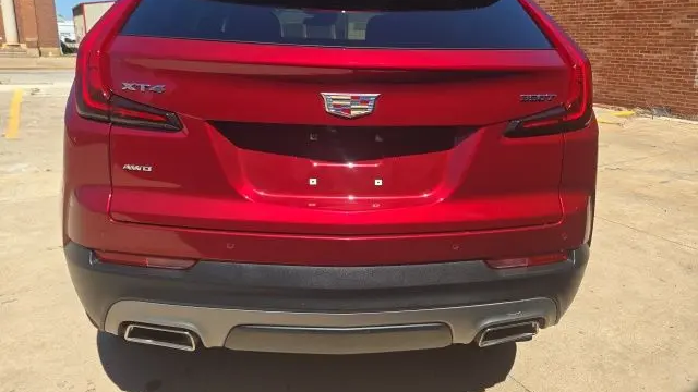 2023 Cadillac XT4 Premium Luxury
