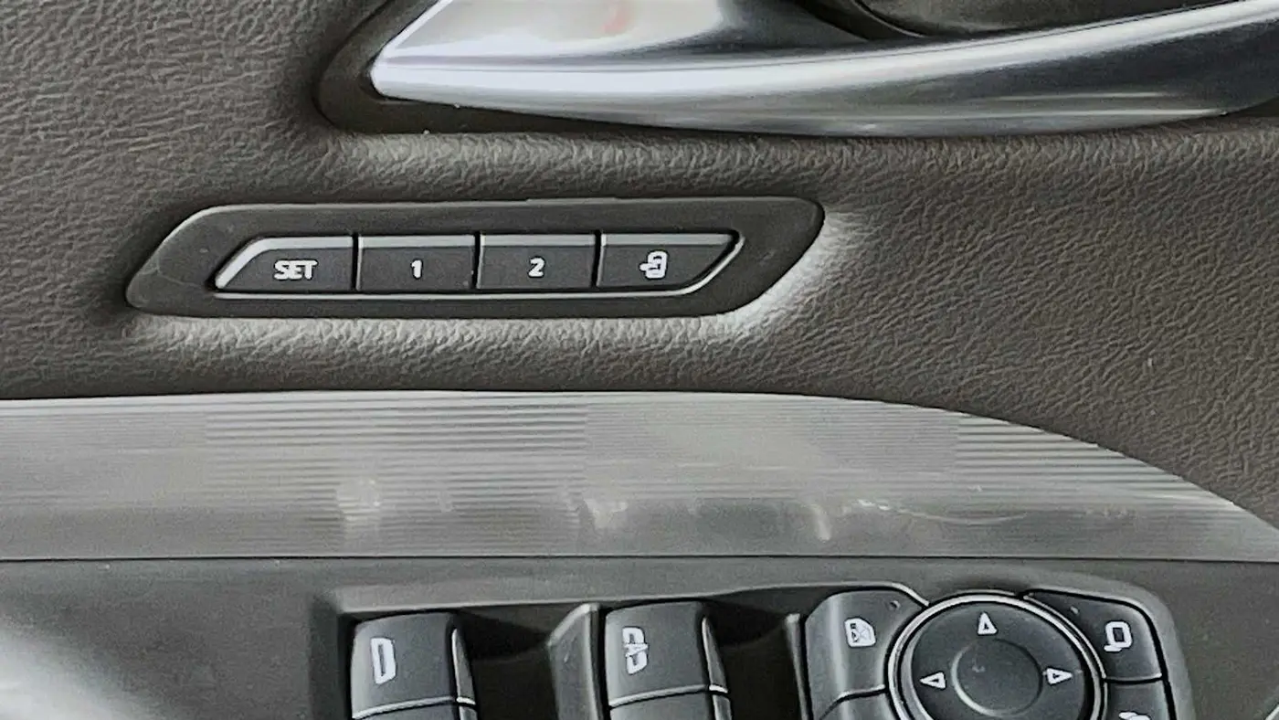 2024 Cadillac XT4 Premium Luxury