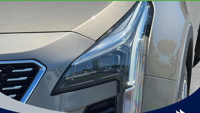 2020 Cadillac XT4 Premium Luxury