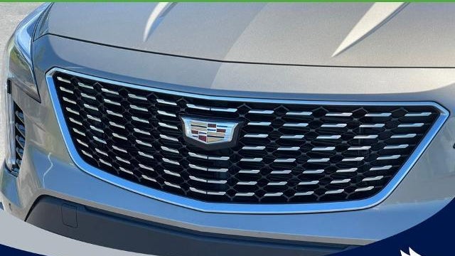 2020 Cadillac XT4 Premium Luxury