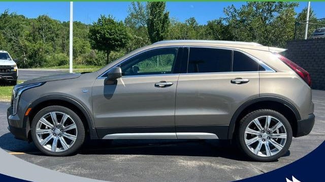 2020 Cadillac XT4 Premium Luxury