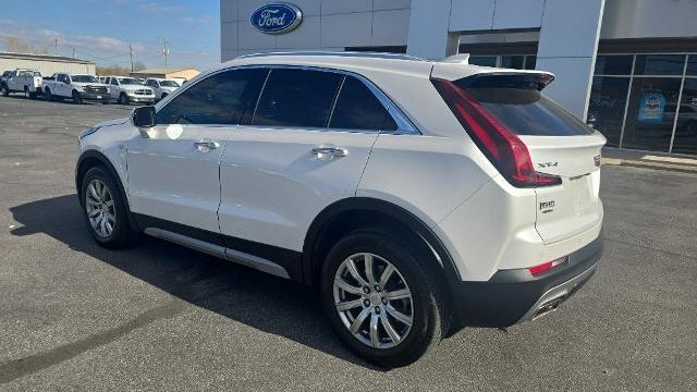 2022 Cadillac XT4 Premium Luxury