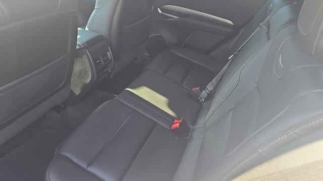 2022 Cadillac XT4 Premium Luxury