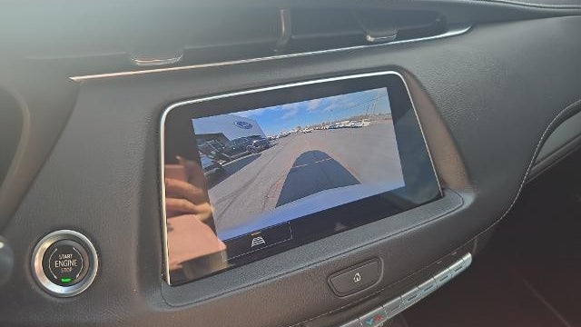 2022 Cadillac XT4 Premium Luxury