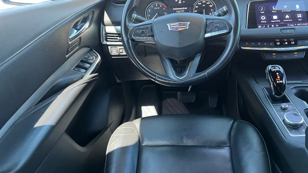 2023 Cadillac XT4 Premium Luxury