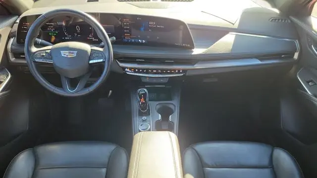 2024 Cadillac XT4 Premium Luxury